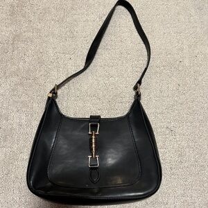 Elegant Black Leather Shoulder Bag